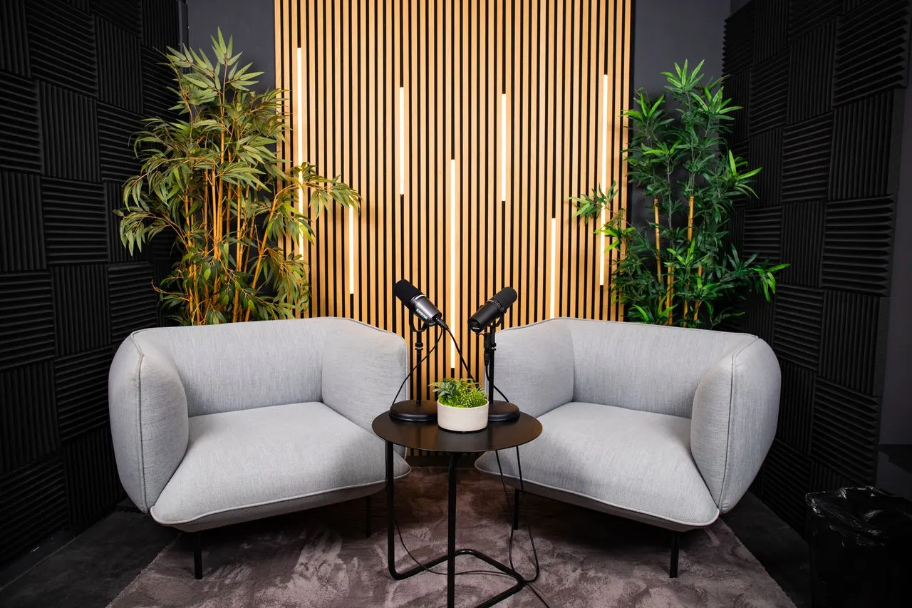Studio Wien — Aufnahmeplatz mit Mikrofonen